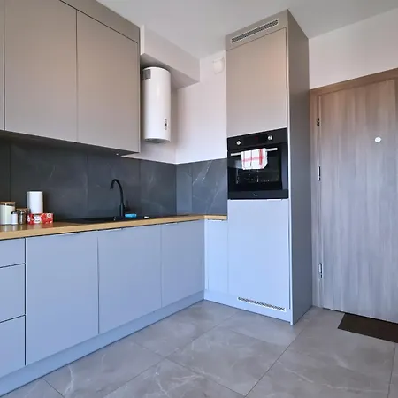 #capitaltower 167 Fv Parking アパート